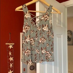 turquoise tank with white flowers